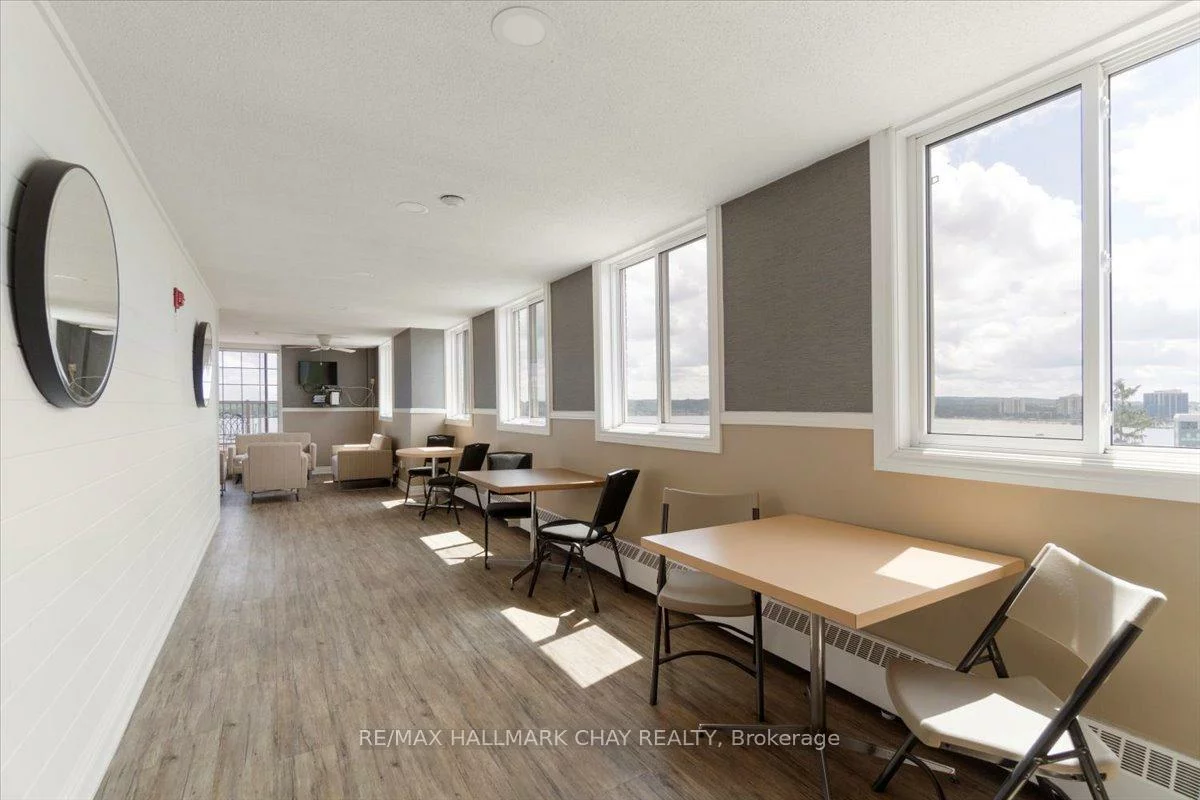 2, Albert, City Centre, Barrie