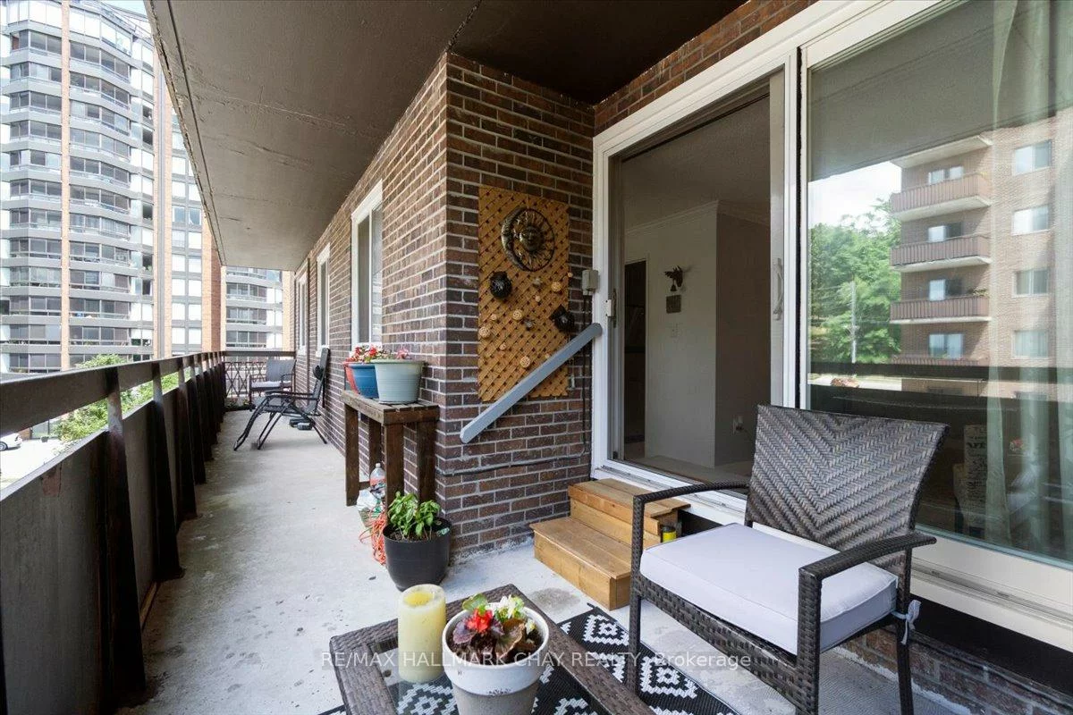 2, Albert, City Centre, Barrie