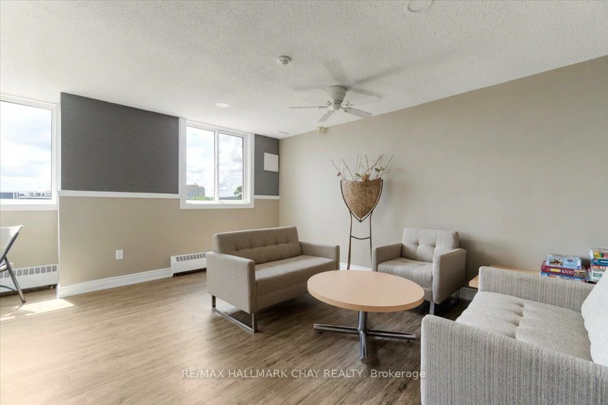2, Albert, City Centre, Barrie