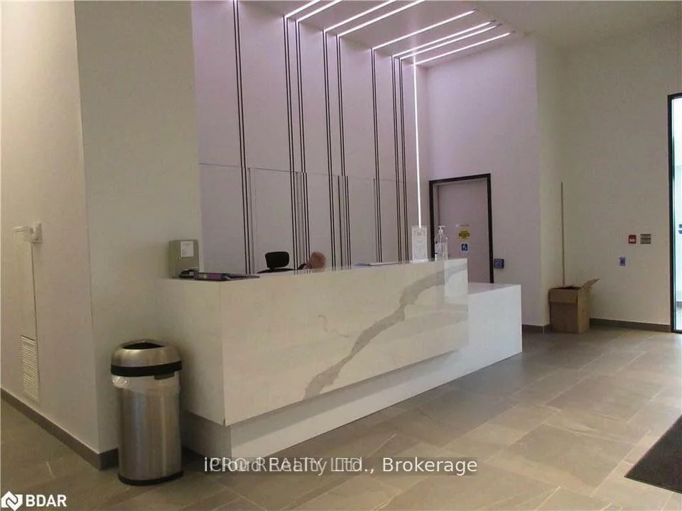 681, Yonge, Painswick South, Barrie