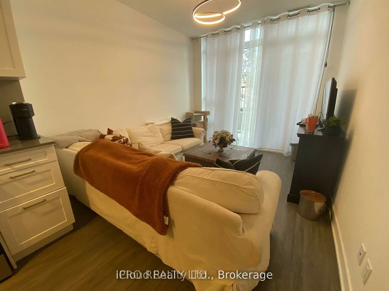 681, Yonge, Painswick South, Barrie