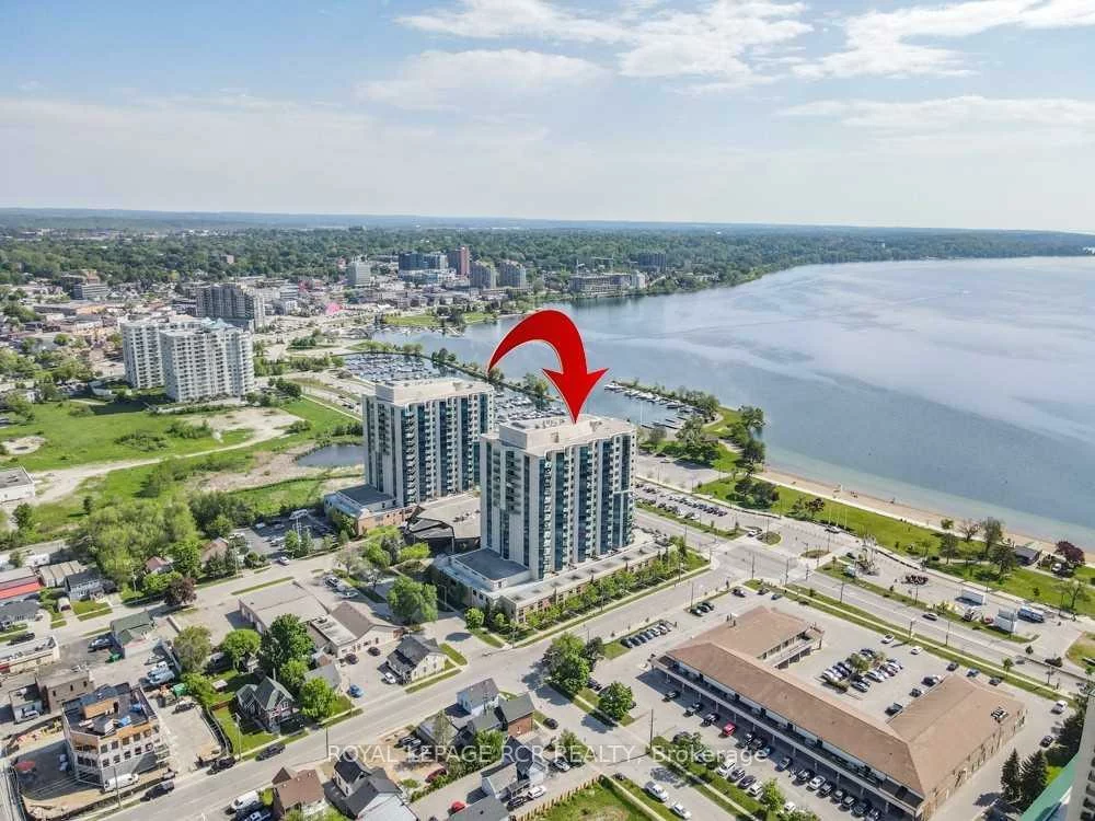 37, Ellen, City Centre, Barrie