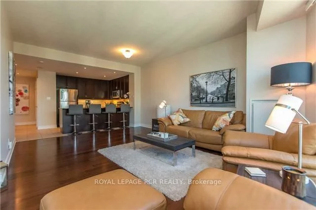 37, Ellen, City Centre, Barrie