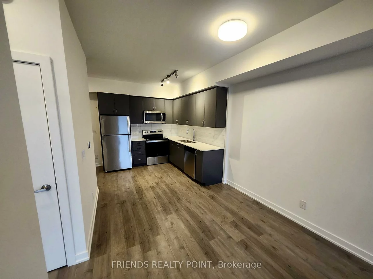 56, Lakeside, Little Lake, Barrie