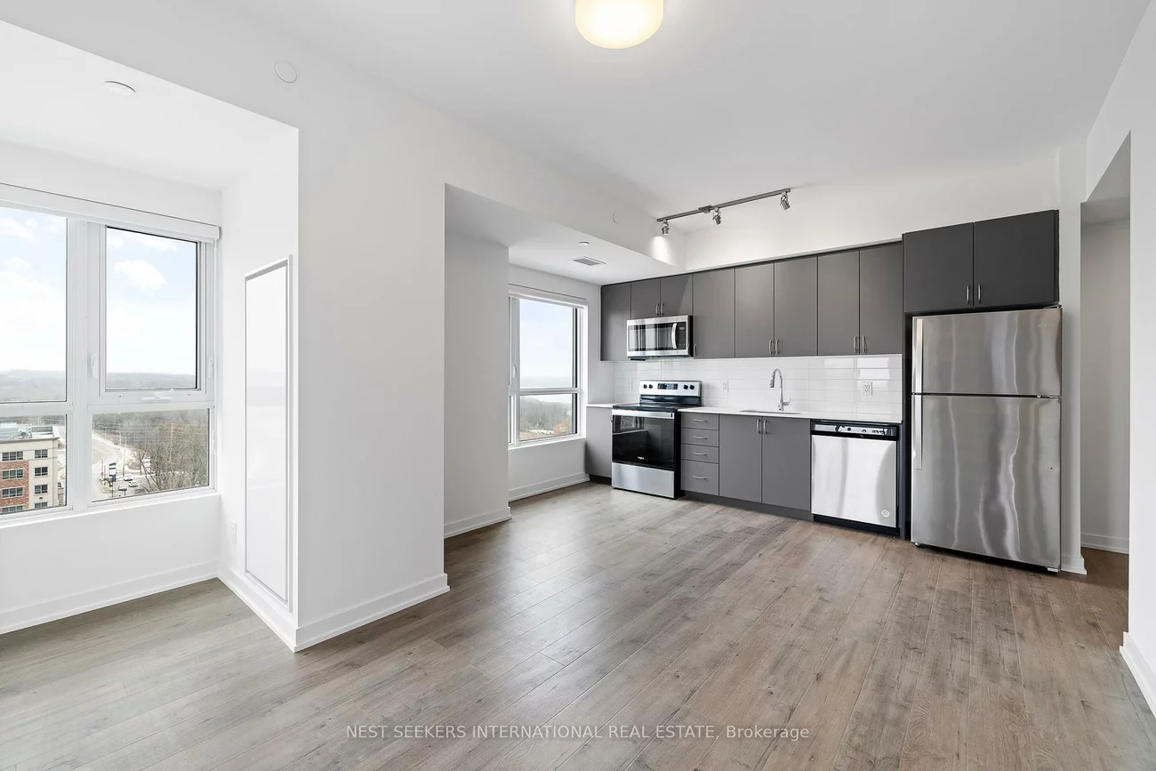 56, Lakeside, Little Lake, Barrie