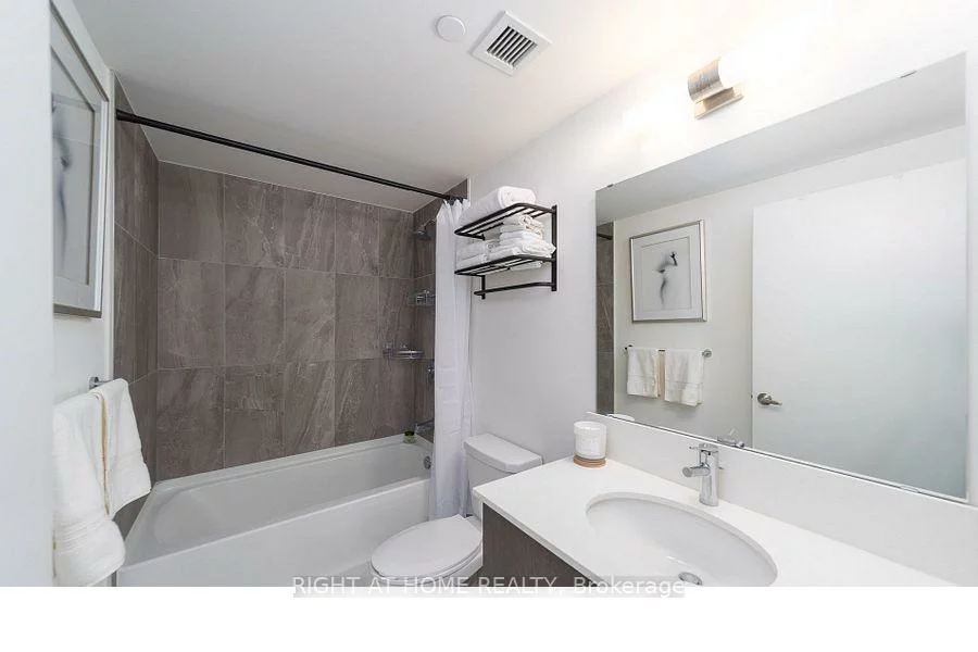 58, Lakeside, Little Lake, Barrie