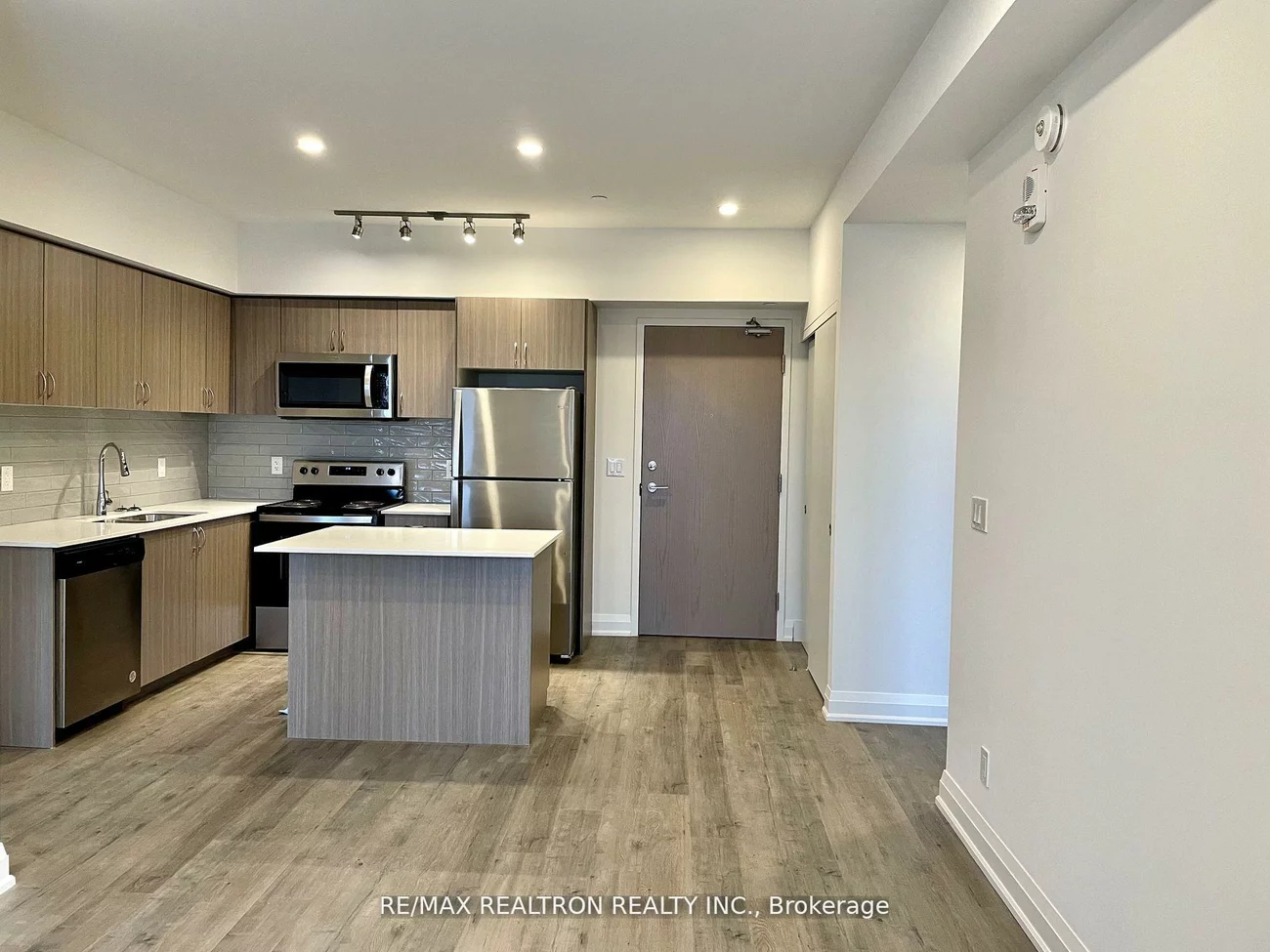 58, Lakeside, Little Lake, Barrie