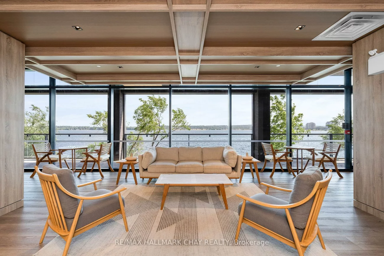 185, Dunlop, Lakeshore, Barrie