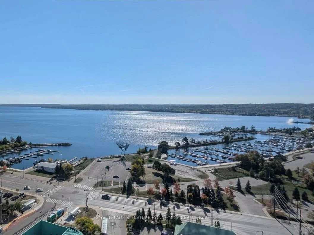 39, Mary, City Centre, Barrie