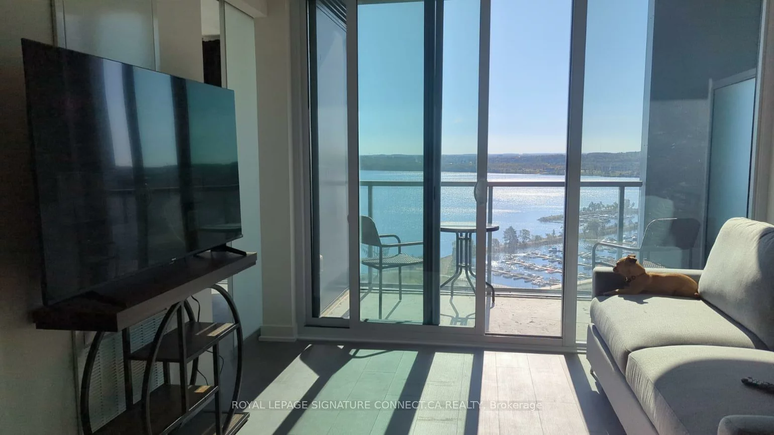 39, Mary, City Centre, Barrie