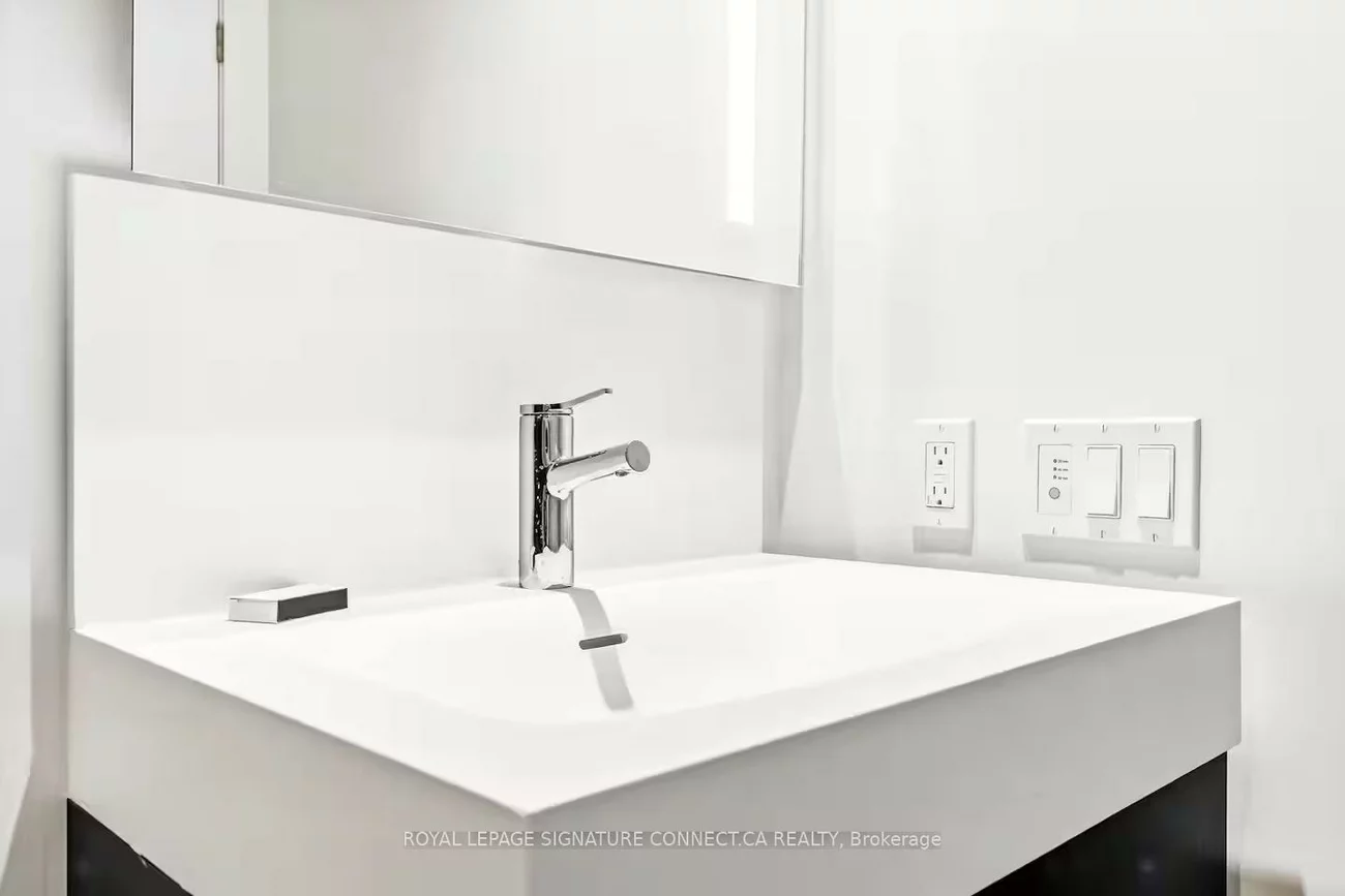 39, Mary, City Centre, Barrie