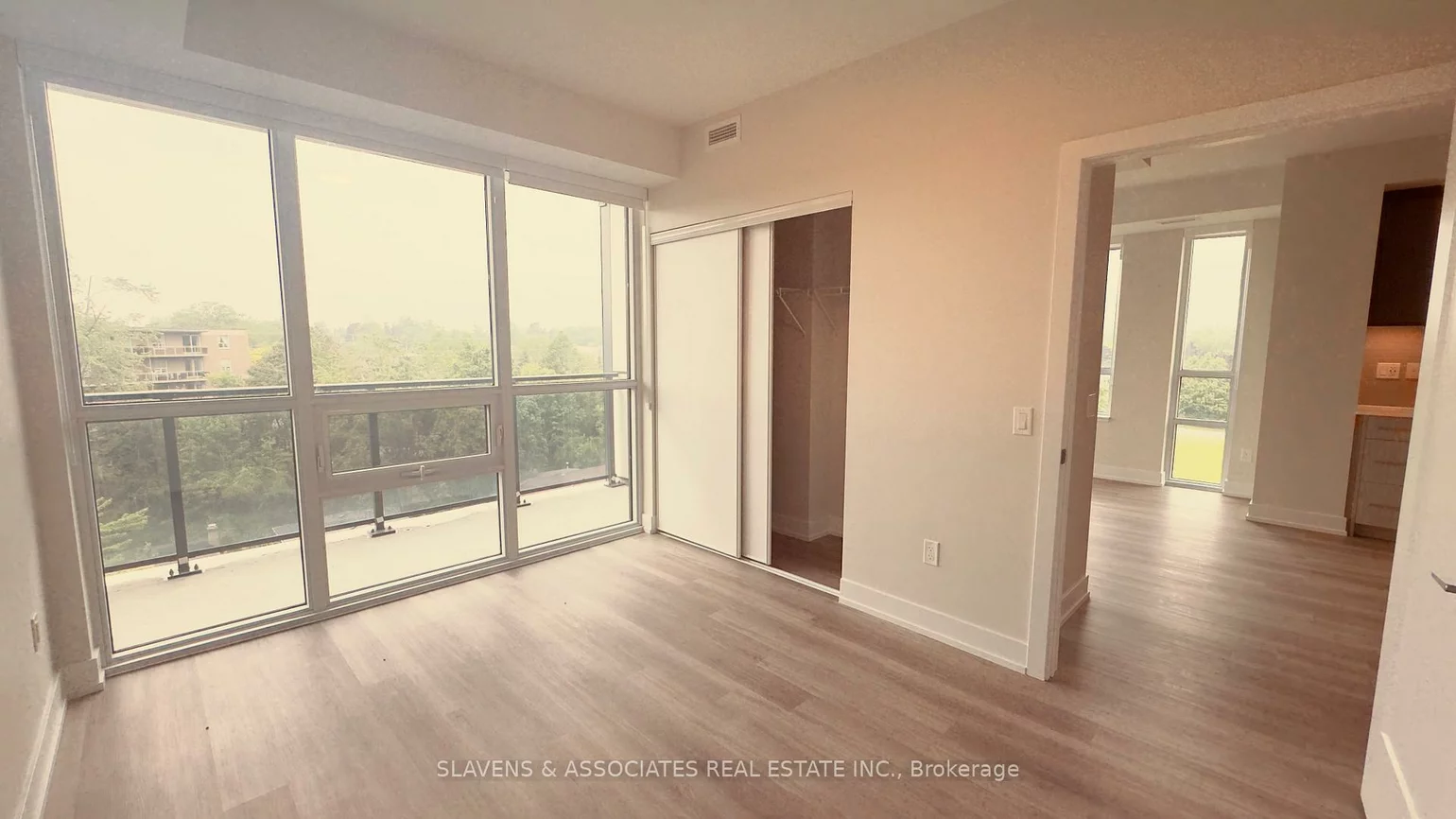 41, Johnson, North Shore, Barrie