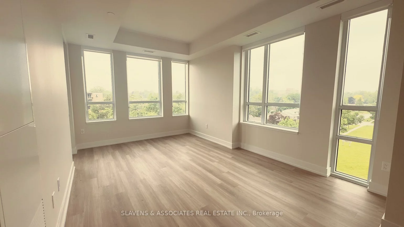 41, Johnson, North Shore, Barrie