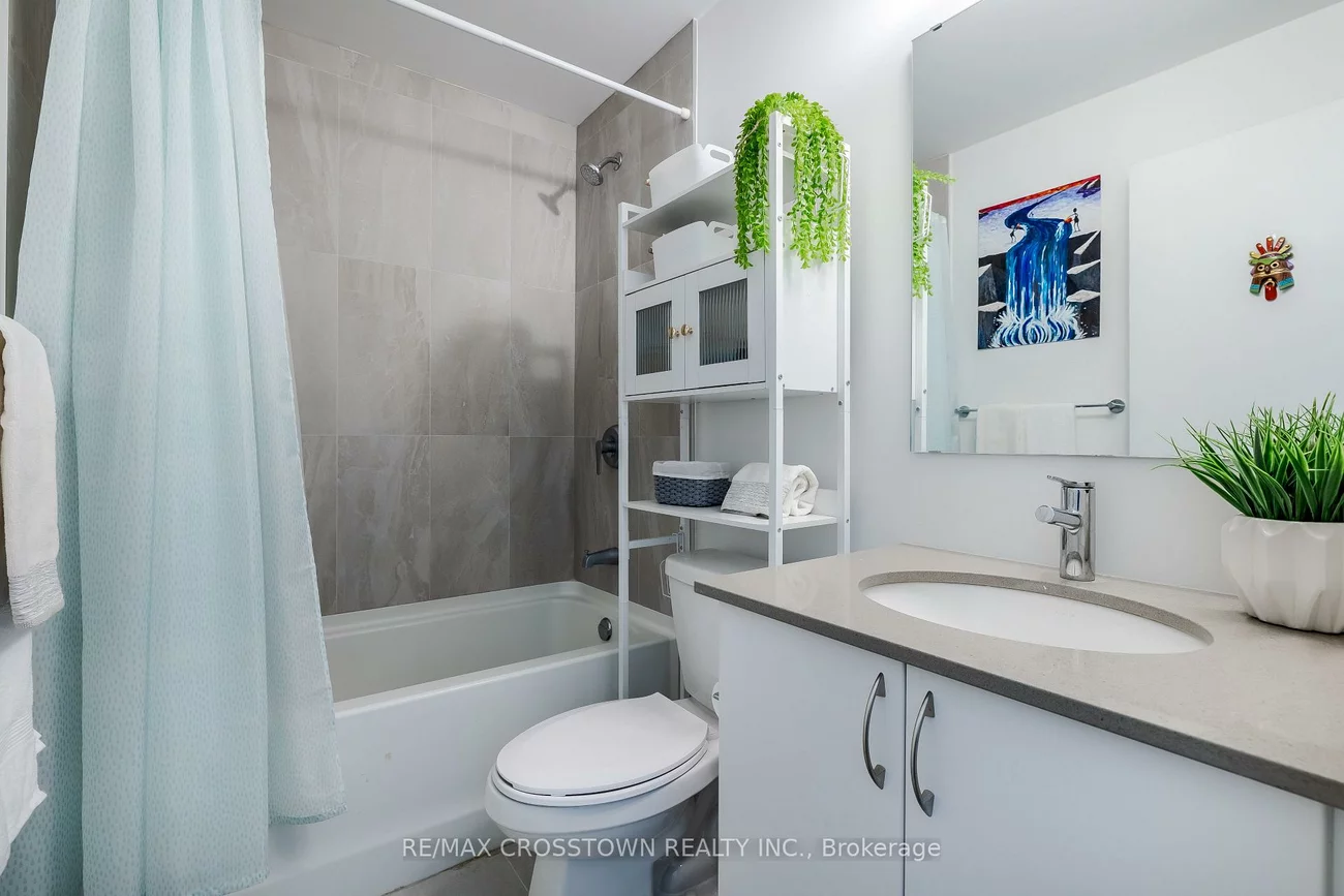 56, Lakeside, Little Lake, Barrie