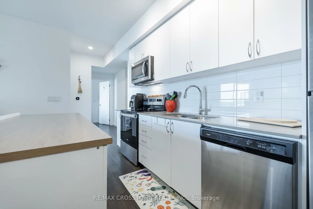 56, Lakeside, Little Lake, Barrie