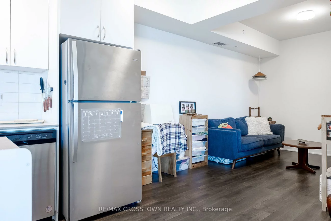 56, Lakeside, Little Lake, Barrie