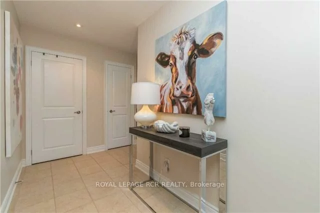 37, Ellen, City Centre, Barrie