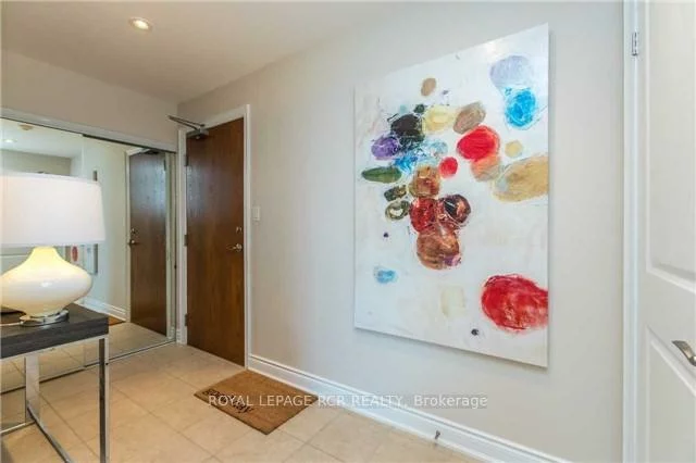 37, Ellen, City Centre, Barrie