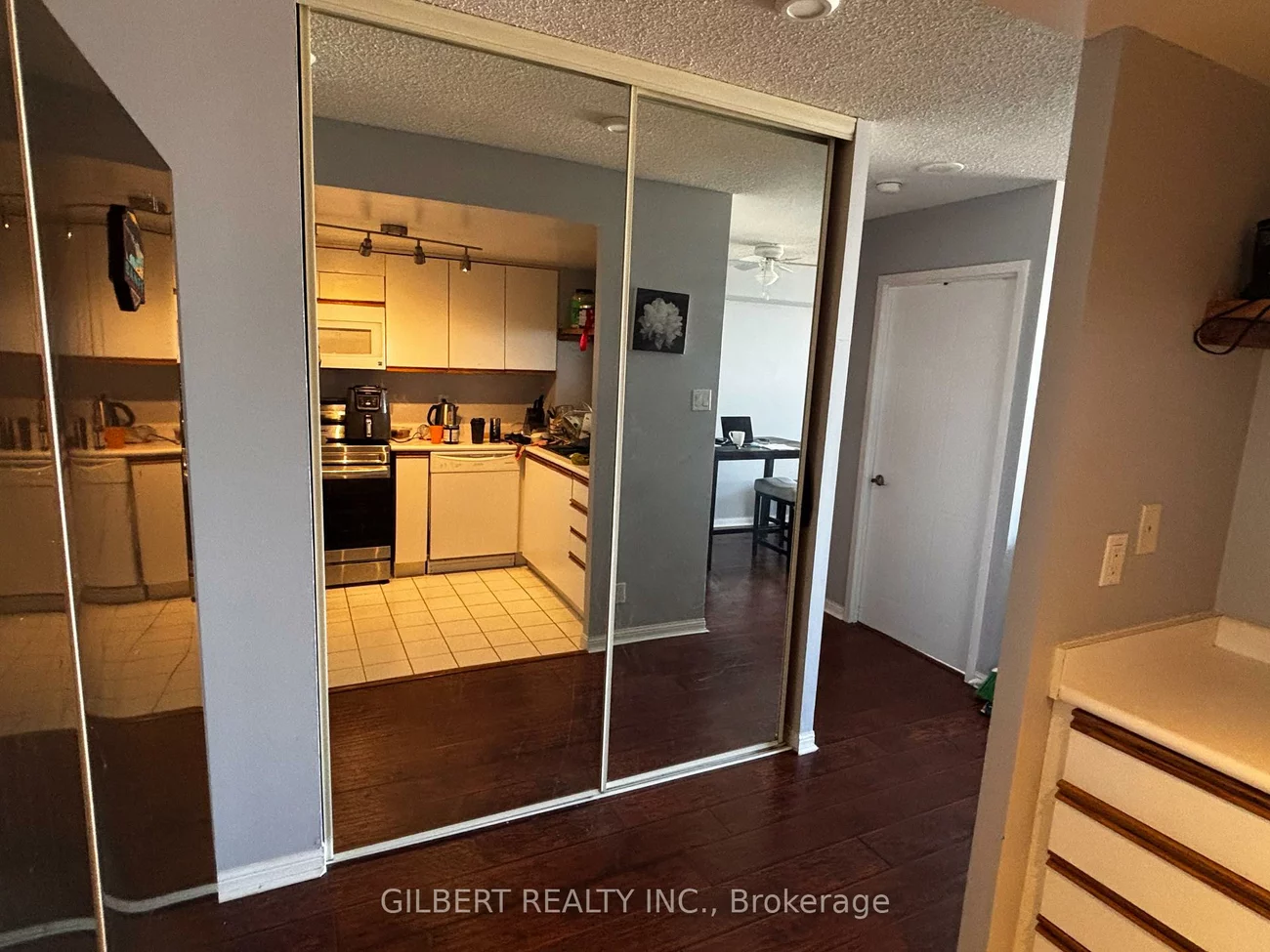 65, Ellen, City Centre, Barrie