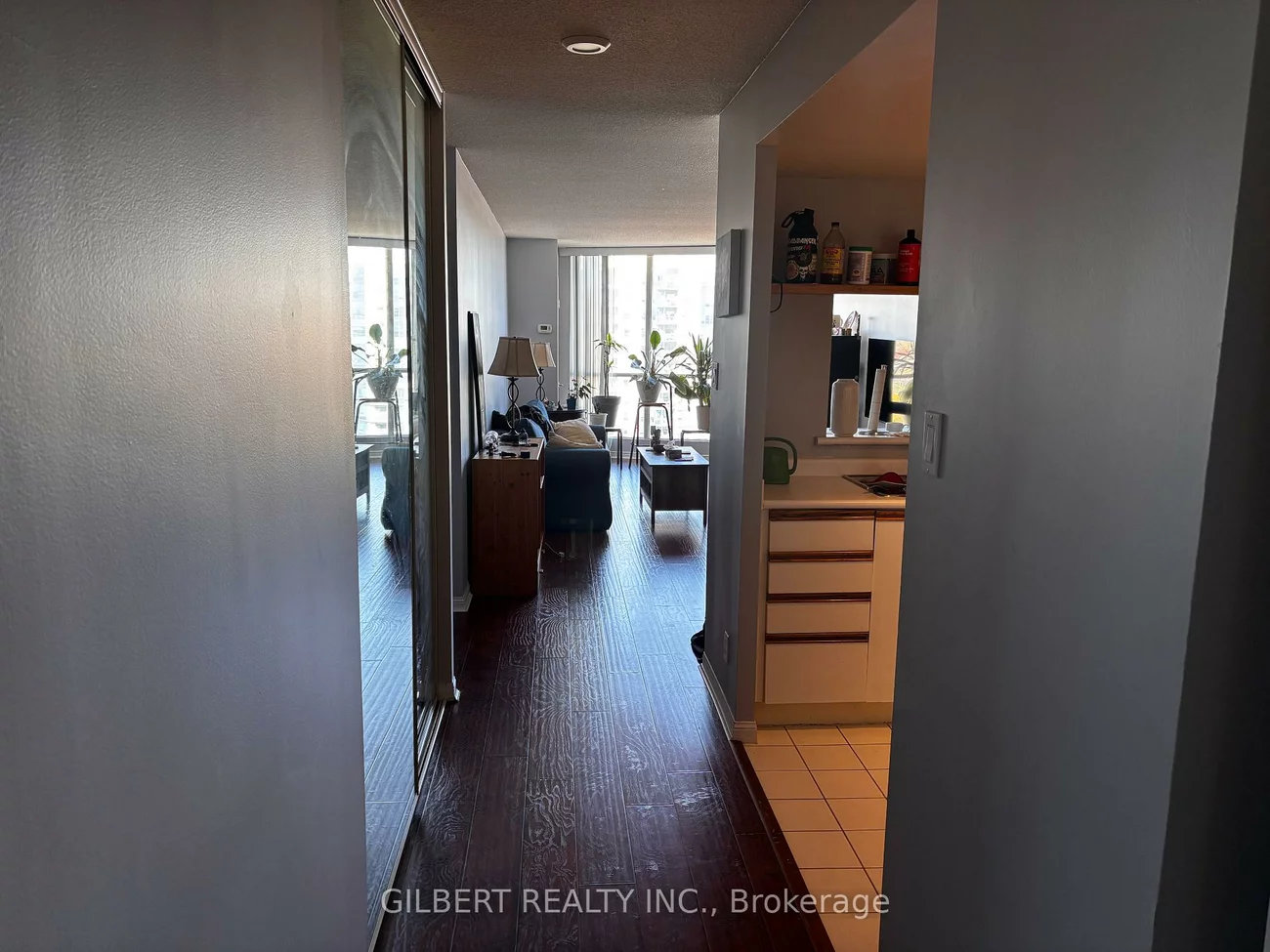 65, Ellen, City Centre, Barrie