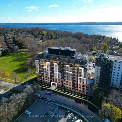 41, Johnson, North Shore, Barrie