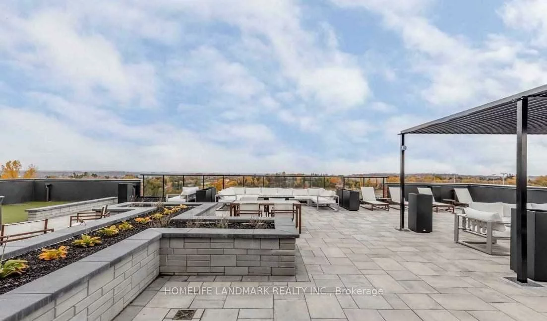 681, YONGE, Painswick South, Barrie