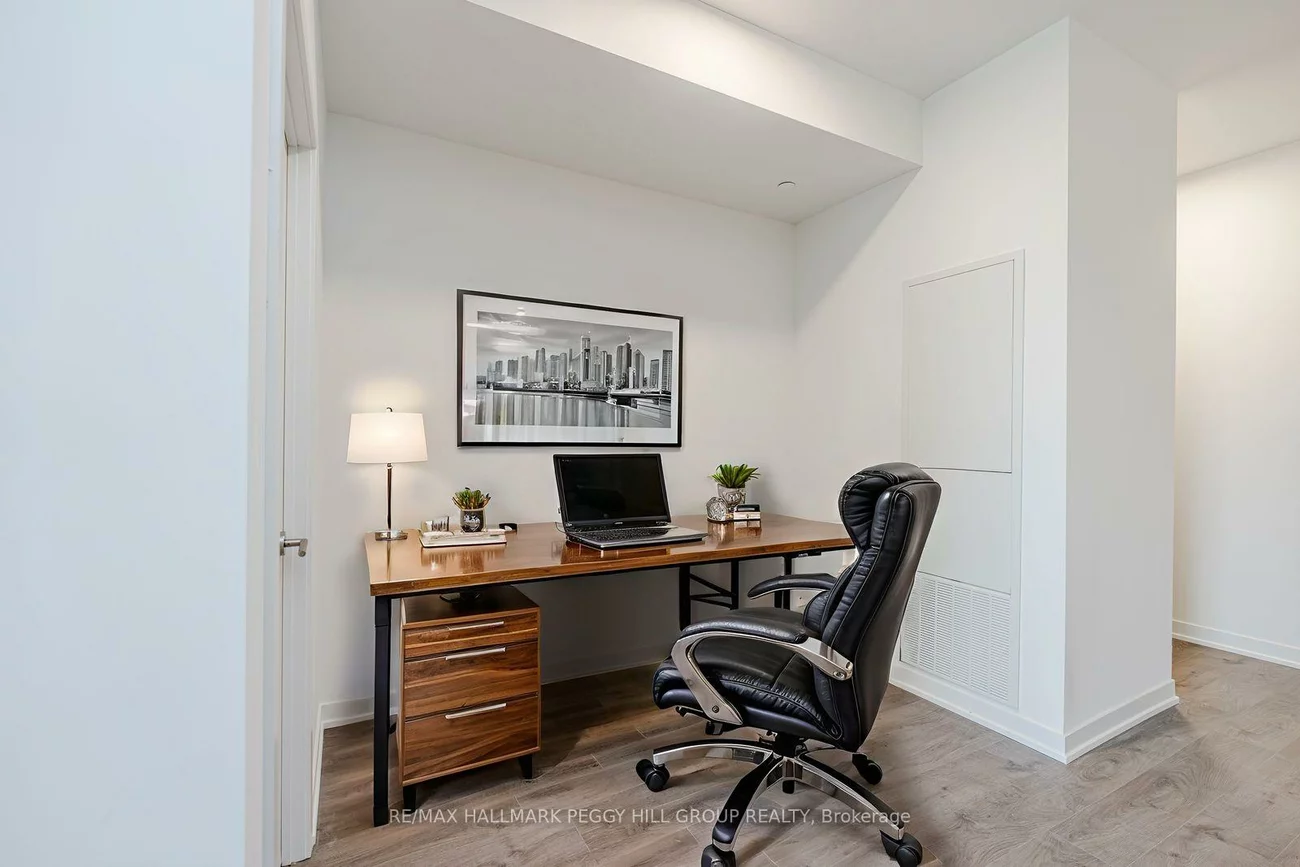 39, Mary, City Centre, Barrie