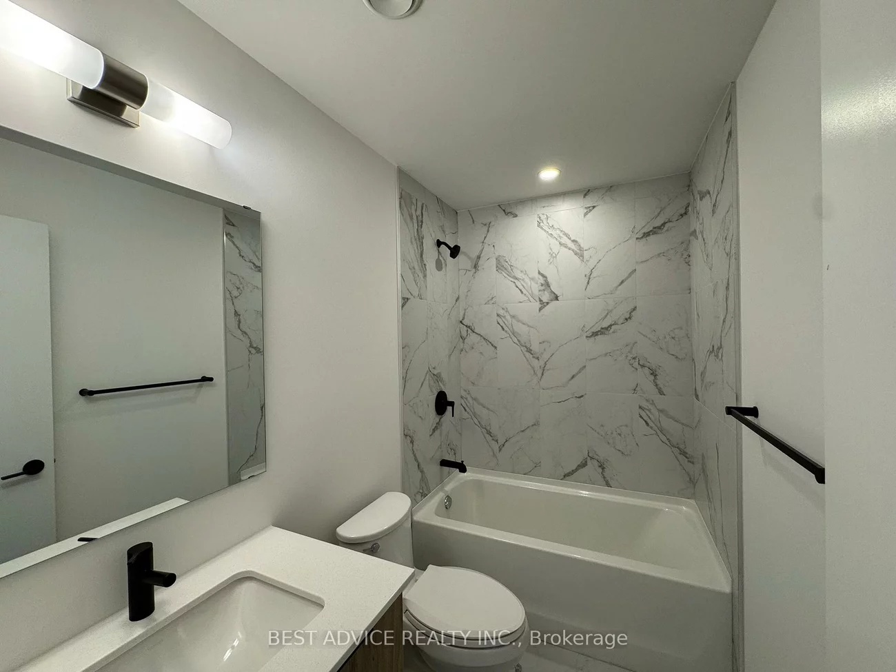 56, Lakeside, Little Lake, Barrie