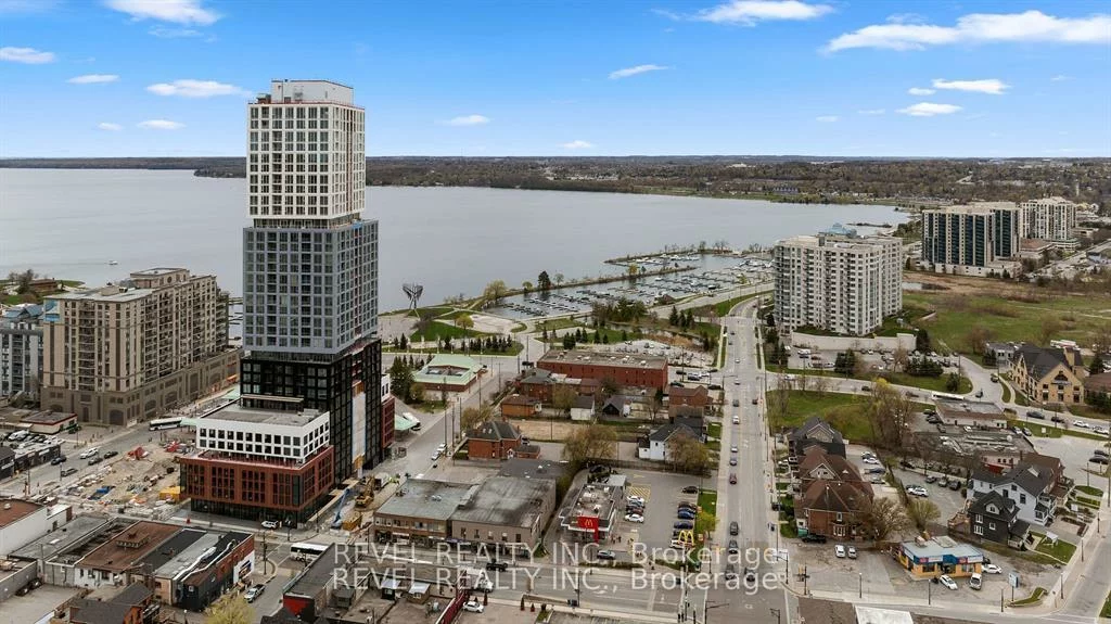 39, Mary, City Centre, Barrie