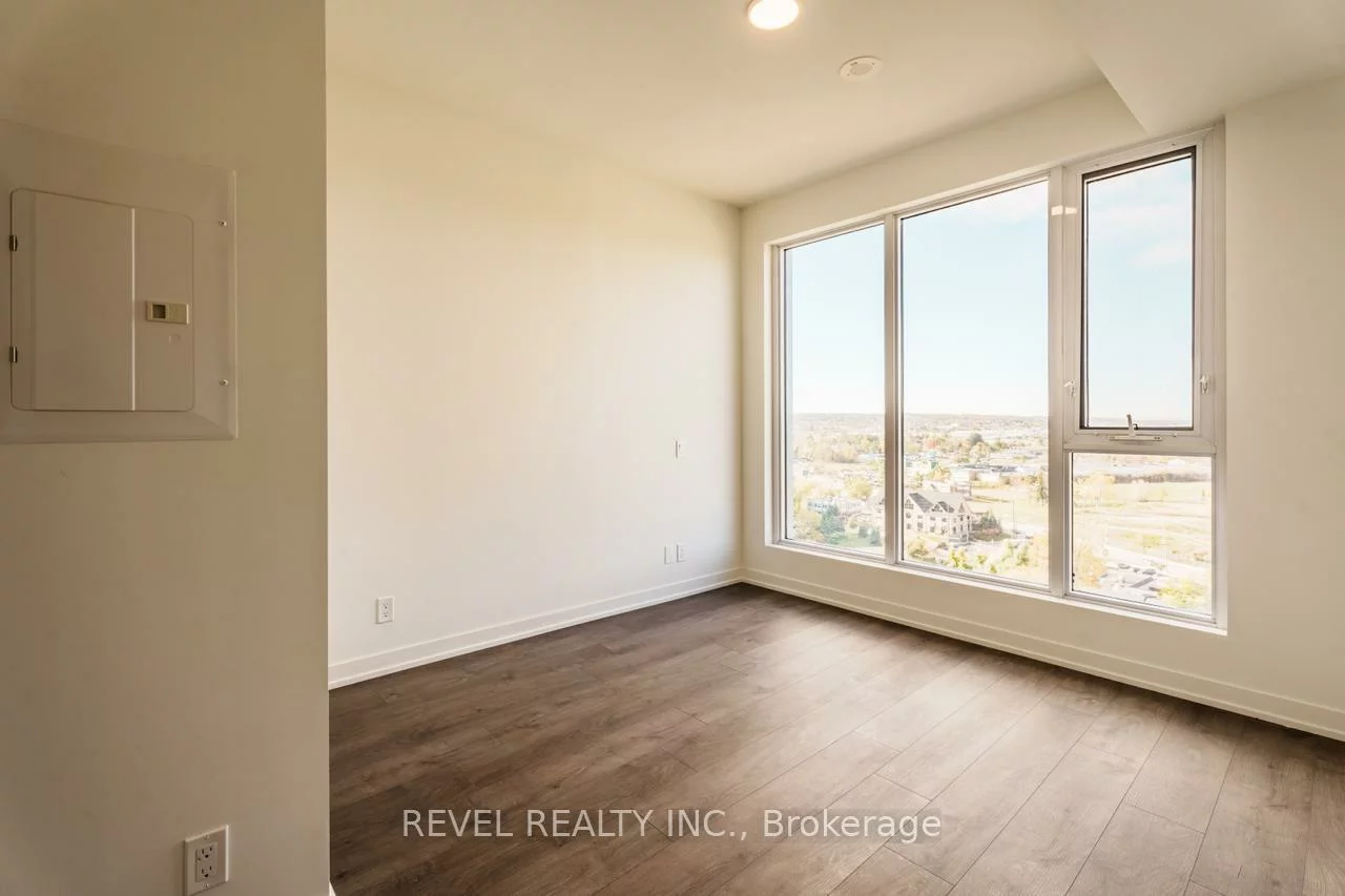 39, Mary, City Centre, Barrie