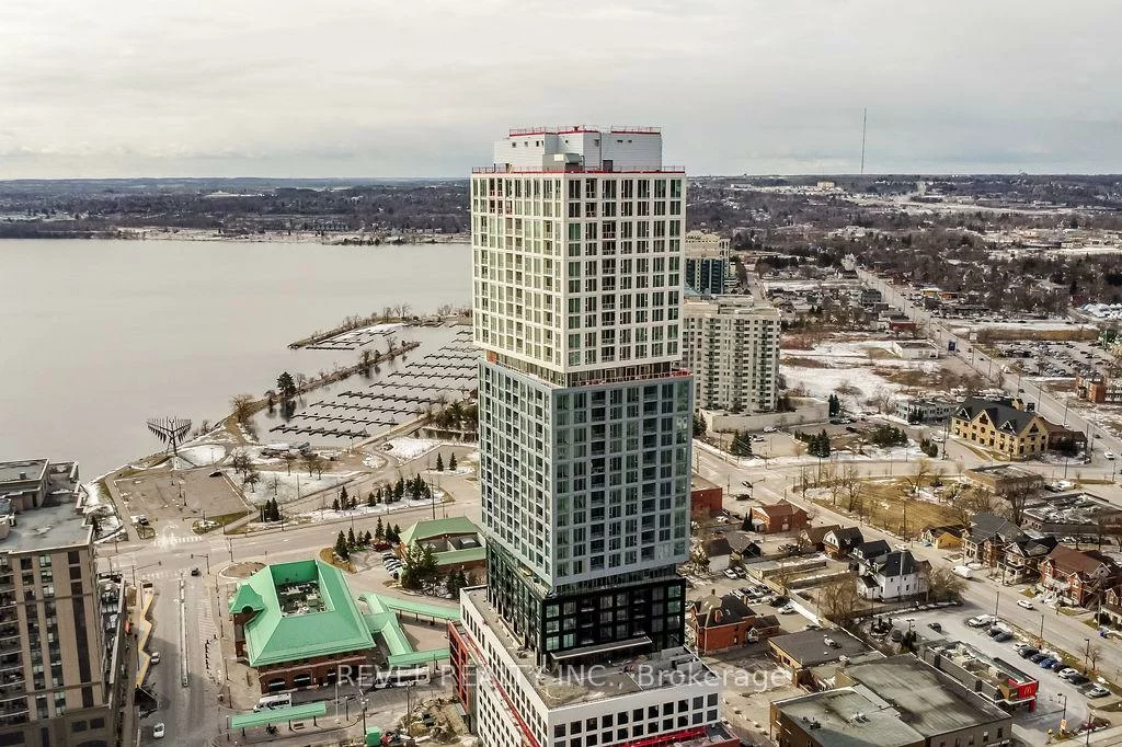 39, Mary, City Centre, Barrie