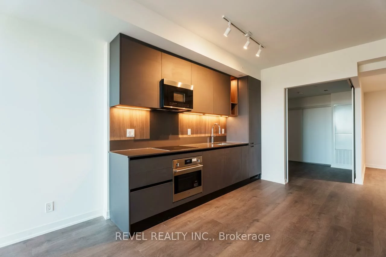 39, Mary, City Centre, Barrie