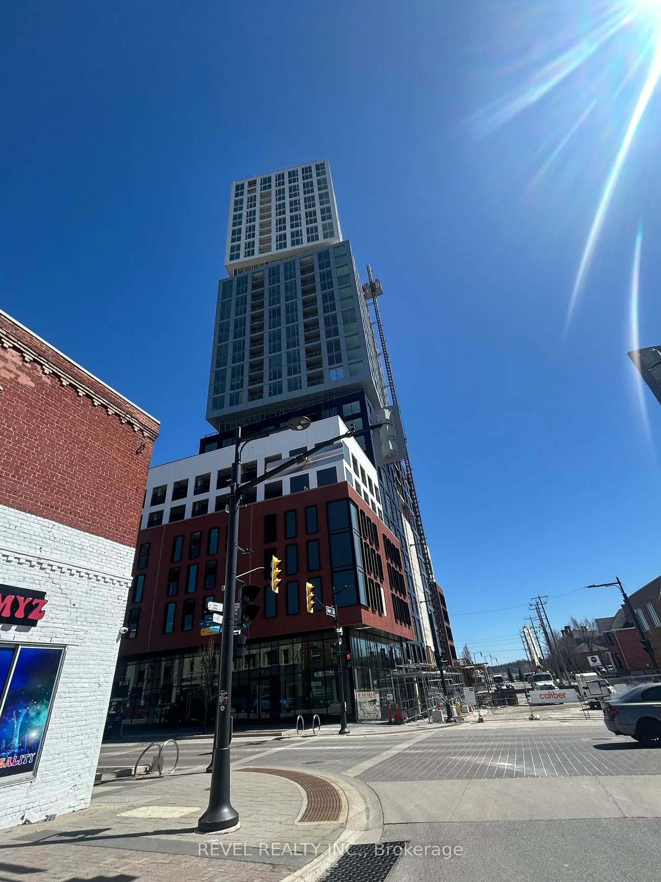 39, Mary, City Centre, Barrie