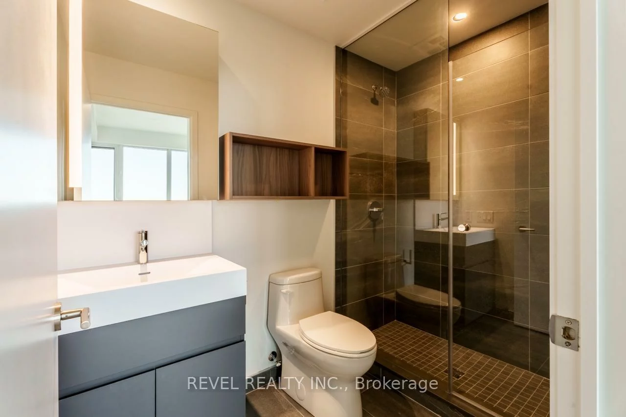 39, Mary, City Centre, Barrie