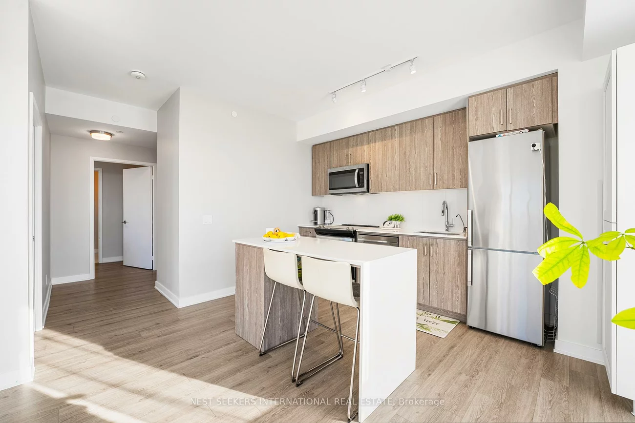 681, Yonge, Painswick South, Barrie