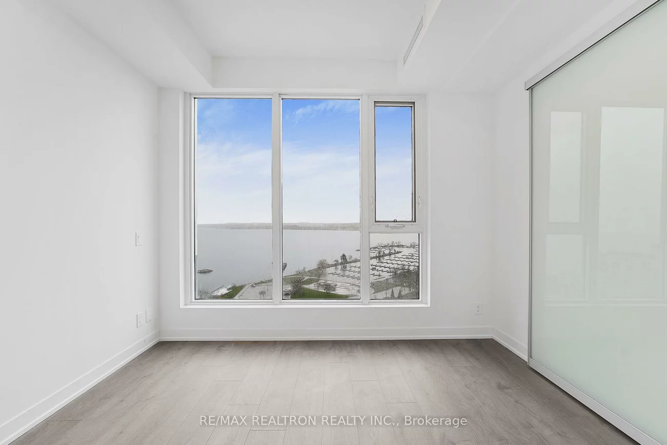 39, Mary, City Centre, Barrie