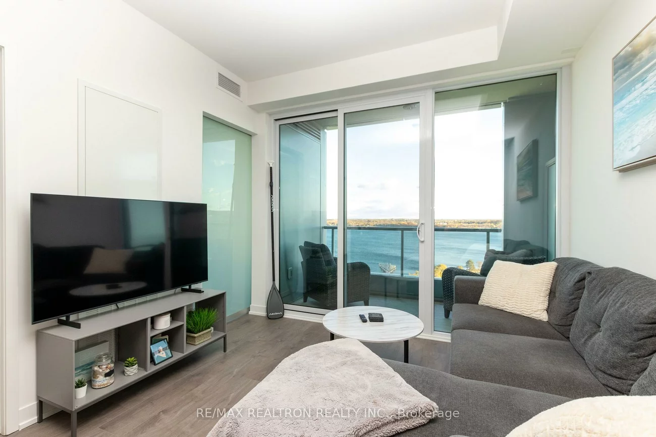 39, Mary, City Centre, Barrie