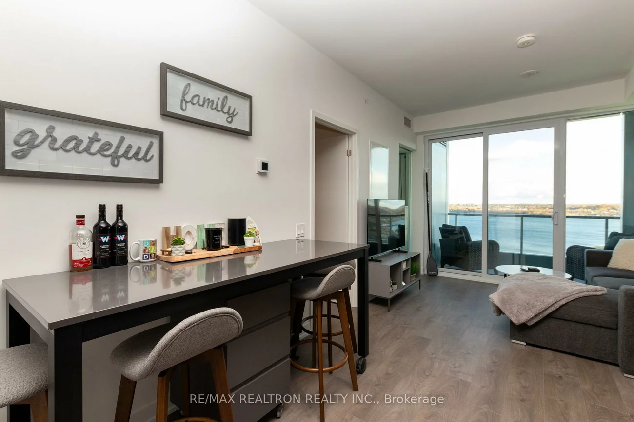 39, Mary, City Centre, Barrie