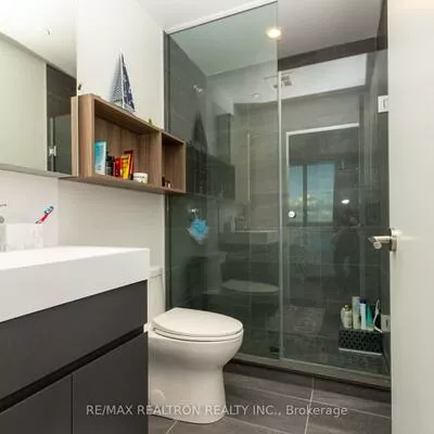 39, Mary, City Centre, Barrie