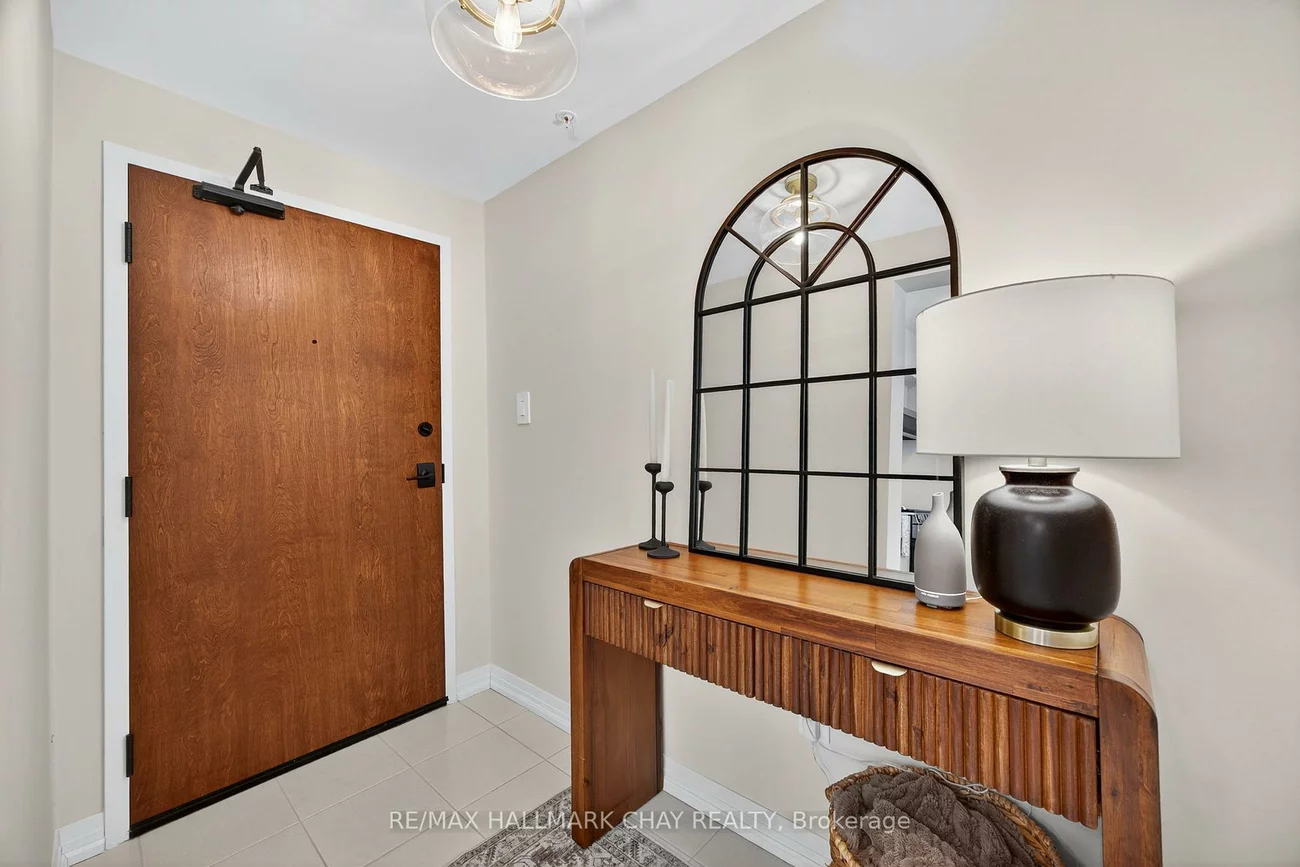 15, Kneeshaw, Innis-Shore, Barrie