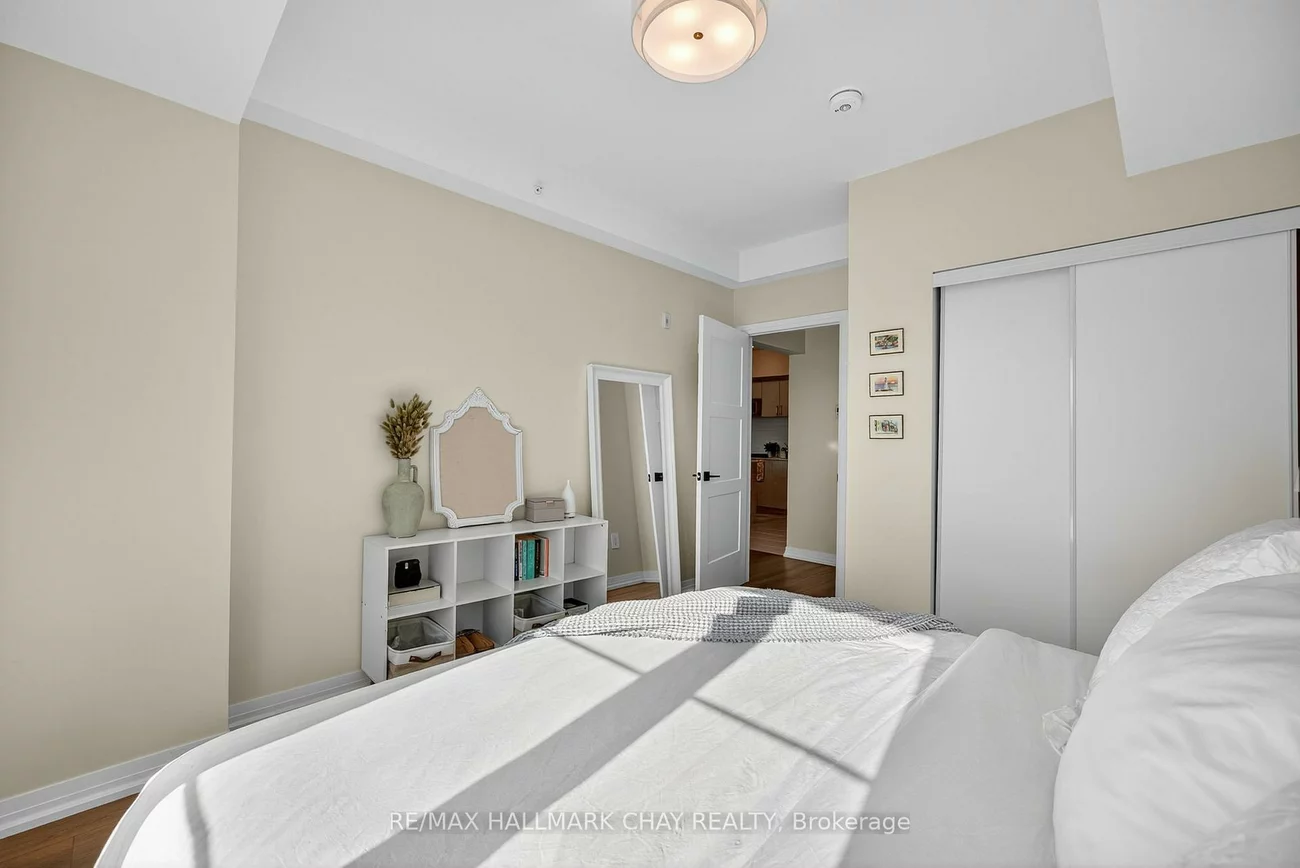 15, Kneeshaw, Innis-Shore, Barrie