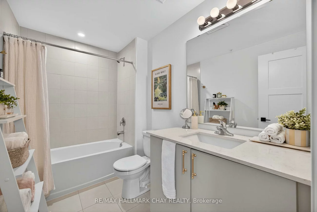 15, Kneeshaw, Innis-Shore, Barrie