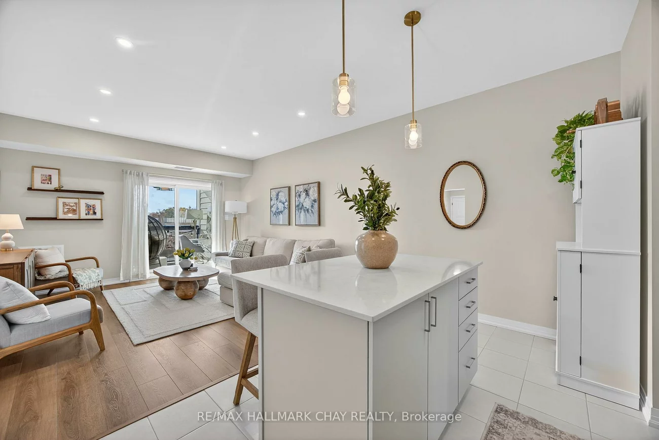 15, Kneeshaw, Innis-Shore, Barrie