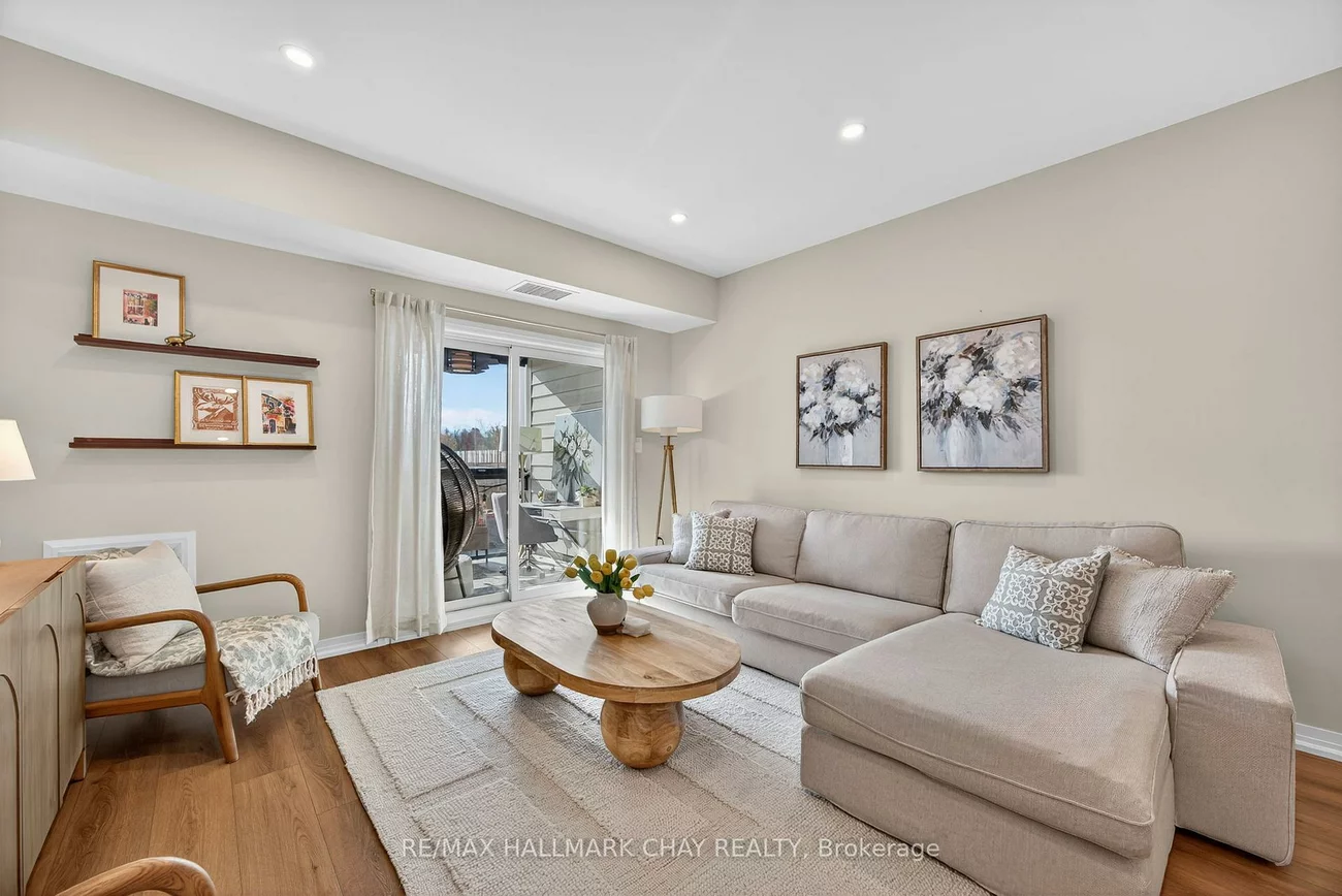 15, Kneeshaw, Innis-Shore, Barrie