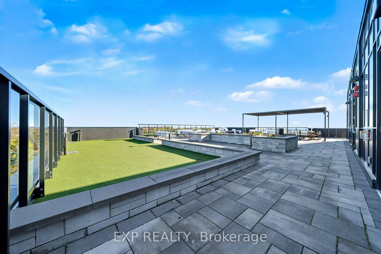 681, Yonge, Painswick South, Barrie