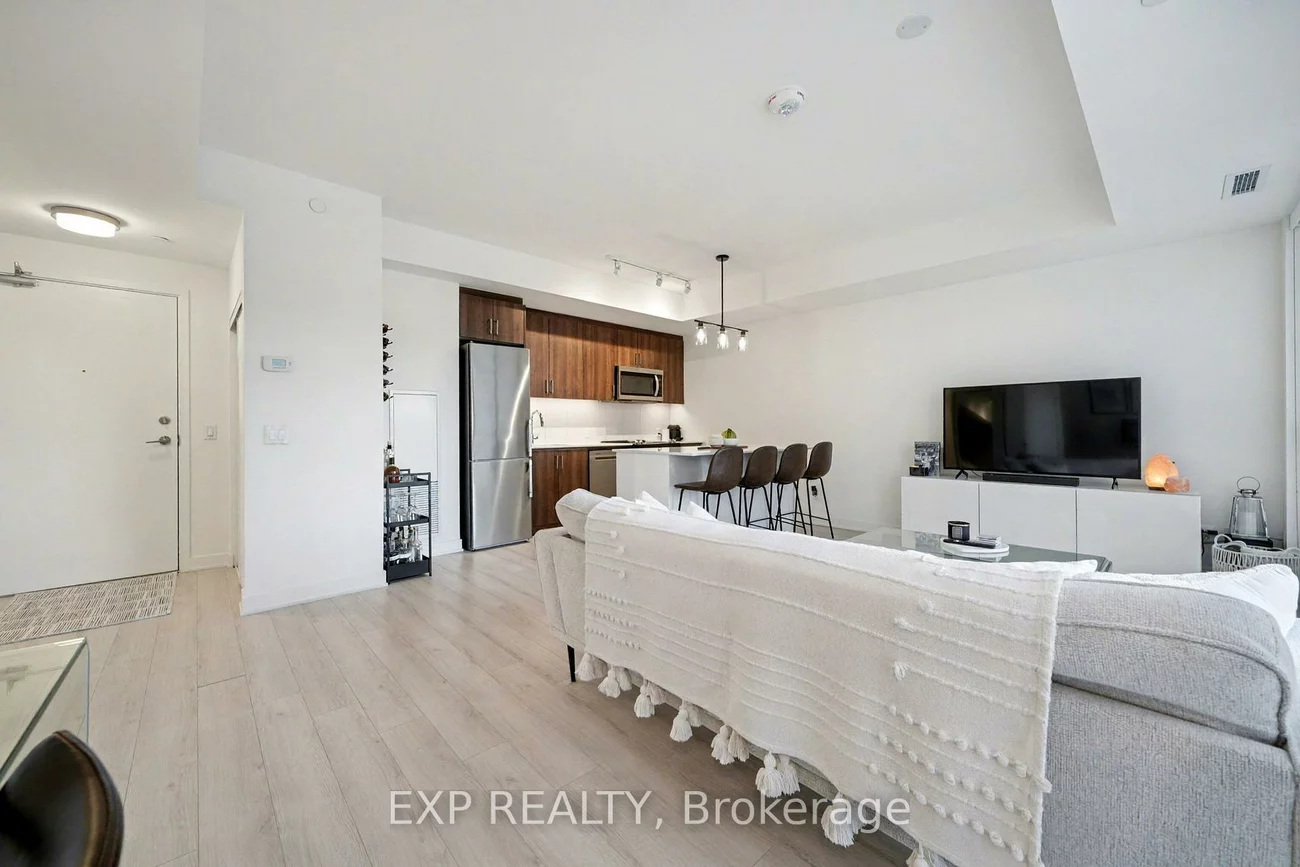 681, Yonge, Painswick South, Barrie