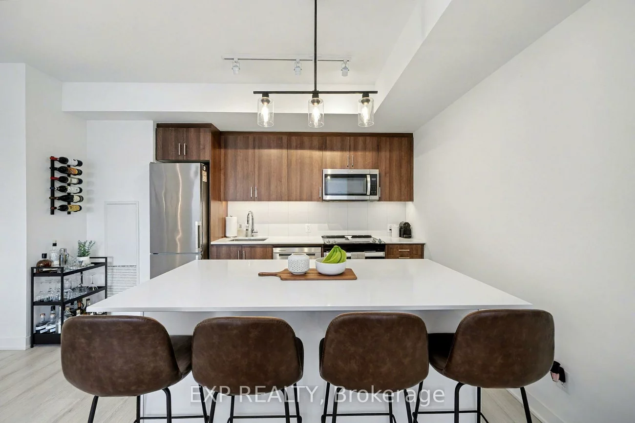 681, Yonge, Painswick South, Barrie