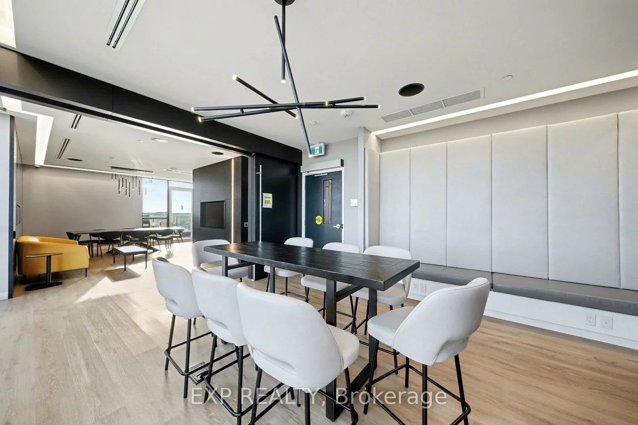 681, Yonge, Painswick South, Barrie