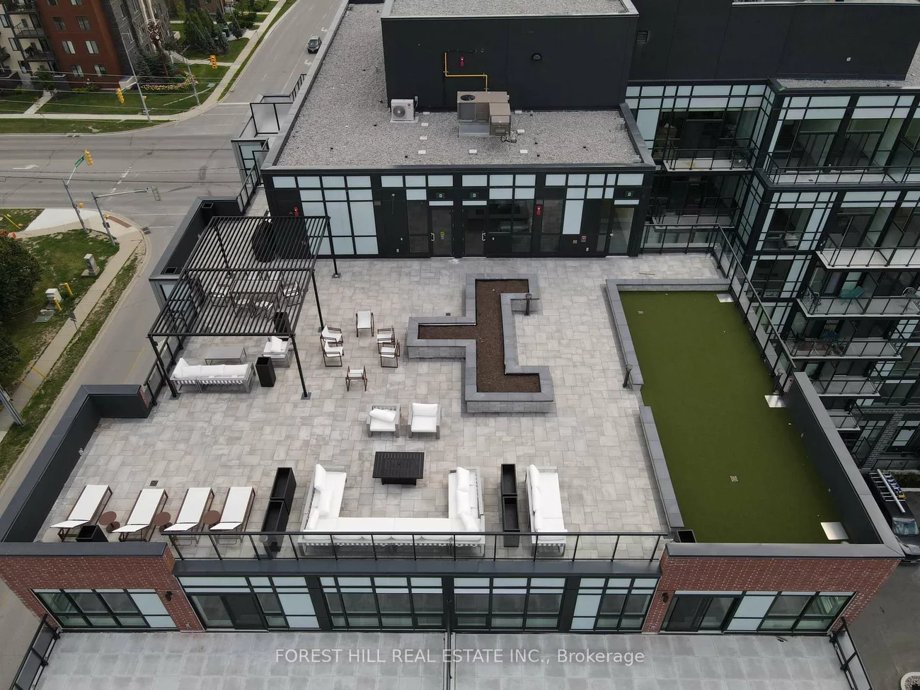 681, Yonge, Painswick South, Barrie