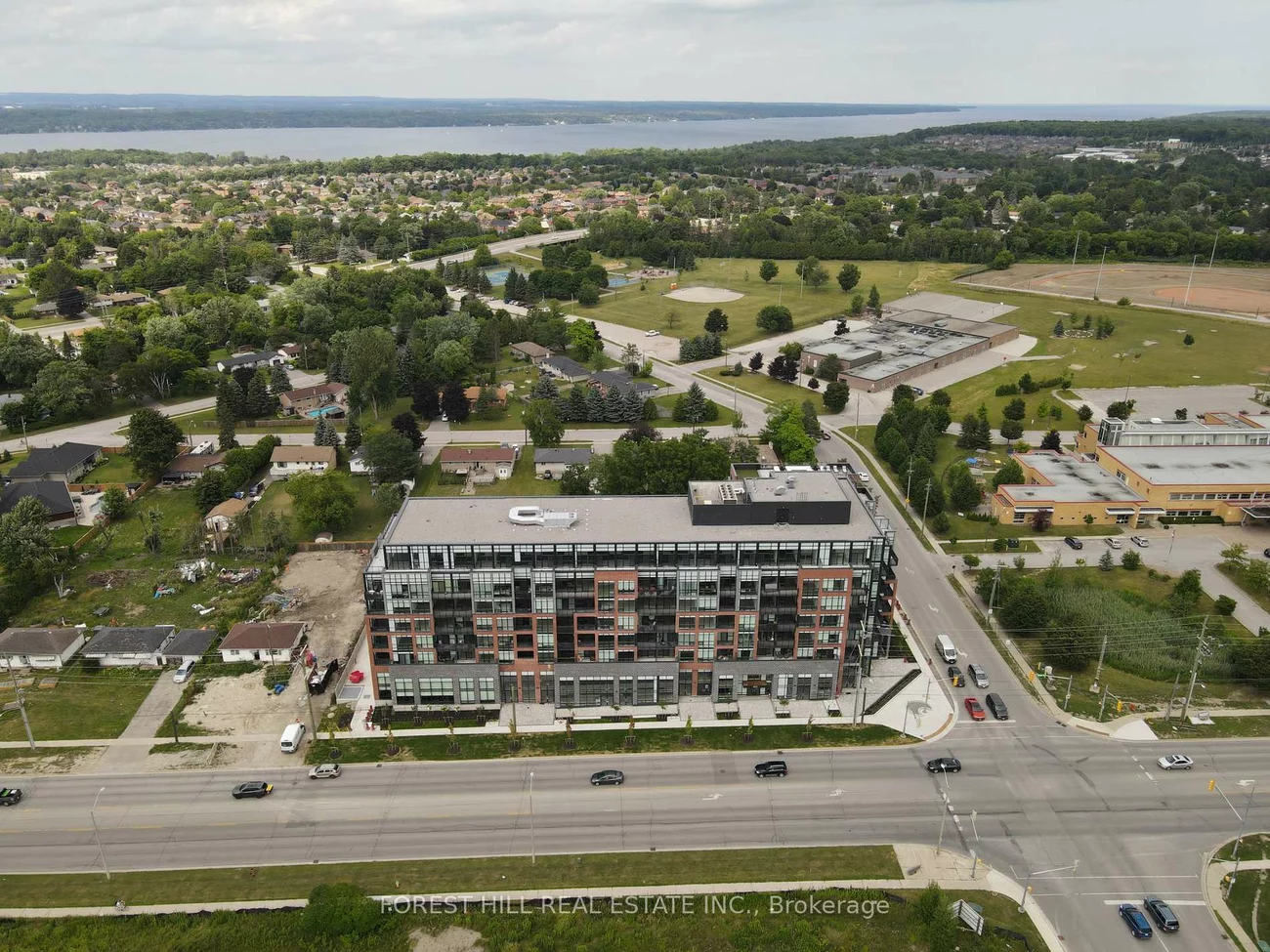 681, Yonge, Painswick South, Barrie